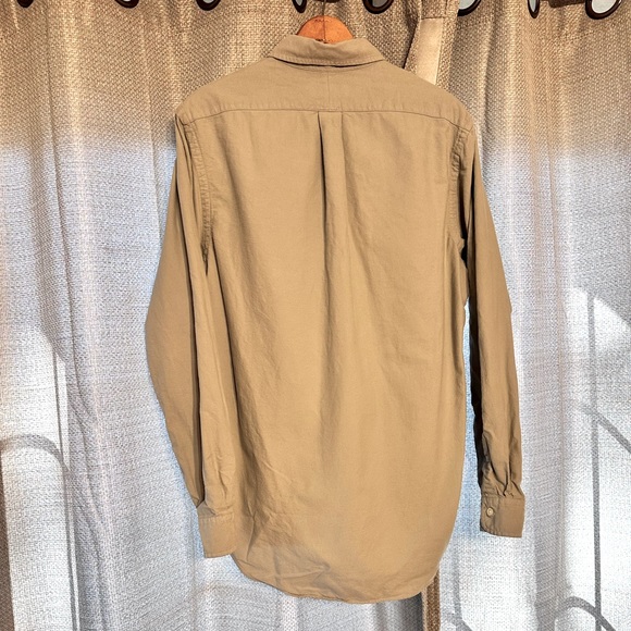 Ralph Lauren Long Sleeve Button Up Dress Shirt Size Medium Like new - Picture 3 of 4